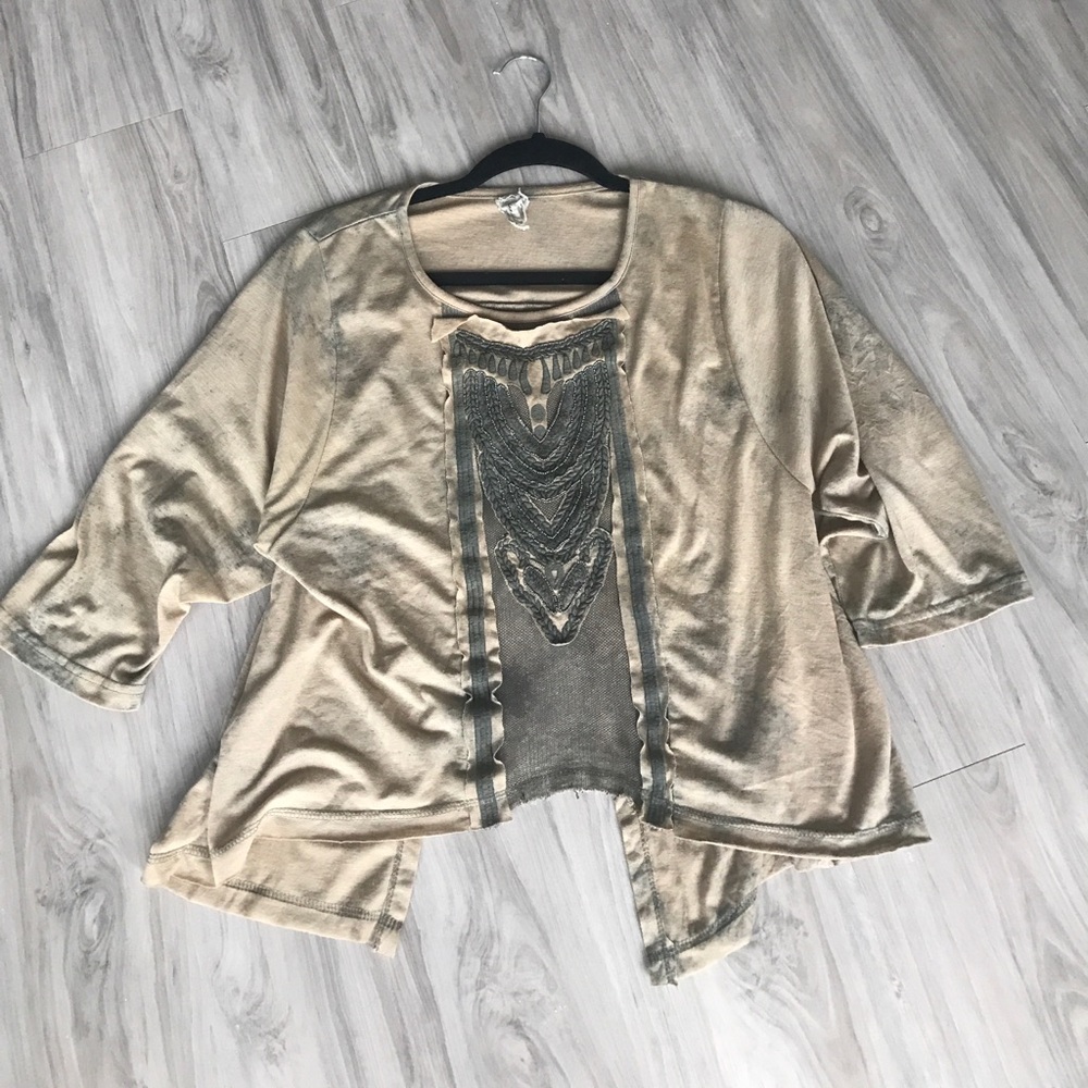 Gimmicks by BKE Embellished Top with Open Back